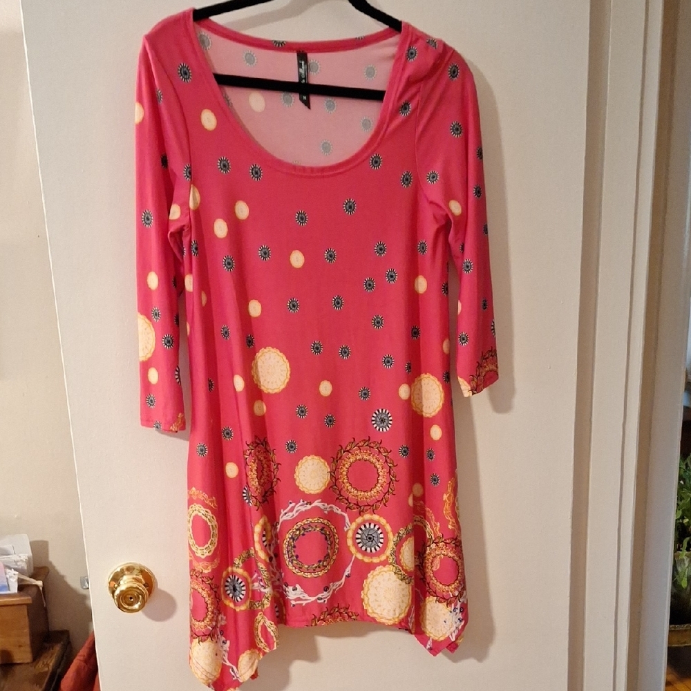 White Mark Asymmetrical Pink Graphic Tunic Dress